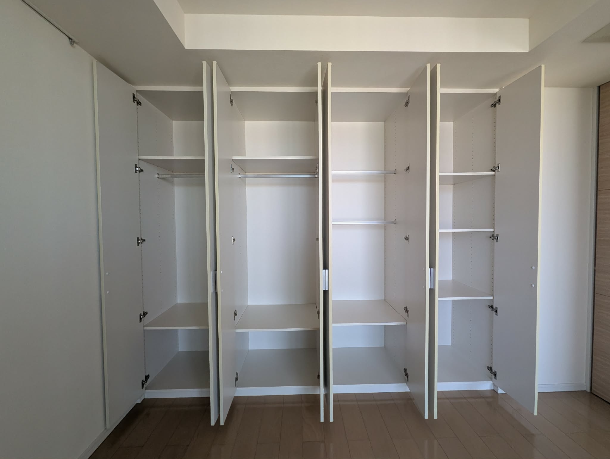 収納　■クローゼット