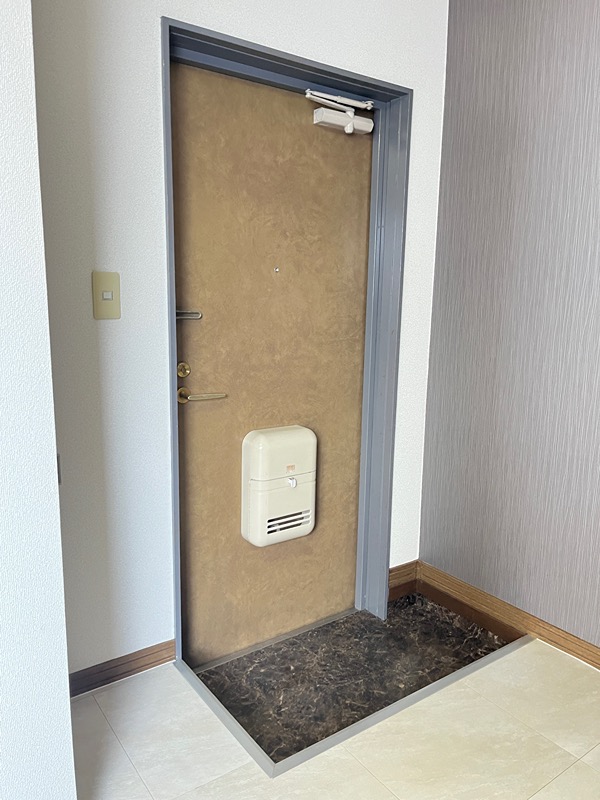 玄関　室内洗濯機置場