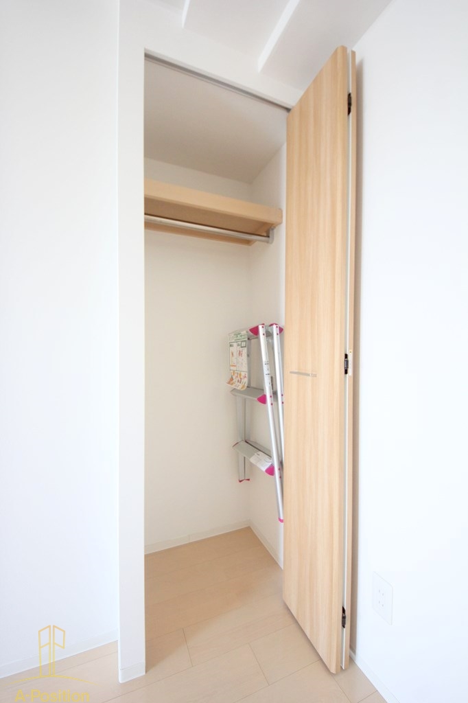 収納　セレニテ梅田北