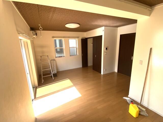 その他部屋・スペース　■右奥がキッチンです♪