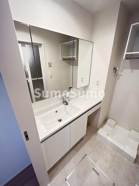 洗面設備　使いやすい洗面所です