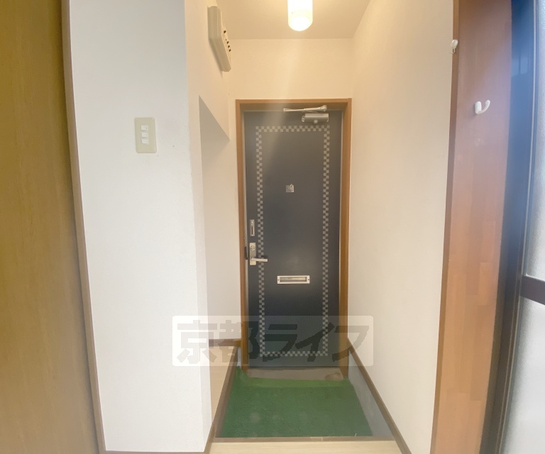 玄関　すっきりとした玄関です。