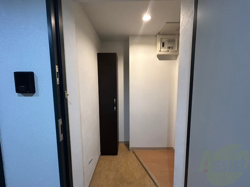 玄関　玄関の様子です。明るい印象ですね。気分もあがりそう。