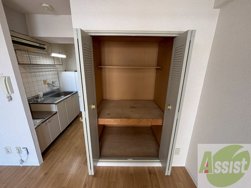 収納　こちらは収納です。物をしまう事ができますね！