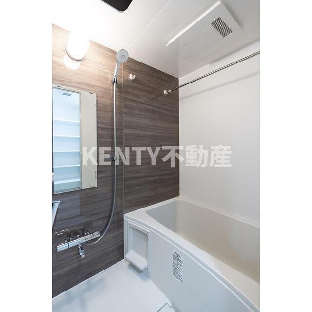 バス・シャワールーム　お風呂です