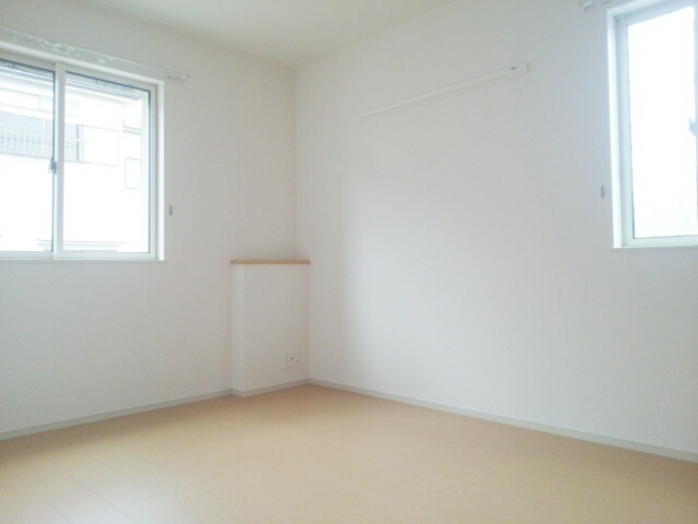 その他　洋室６帖！