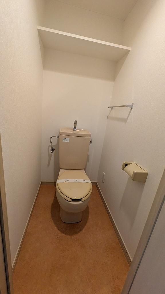 トイレ　※別部屋参考写真