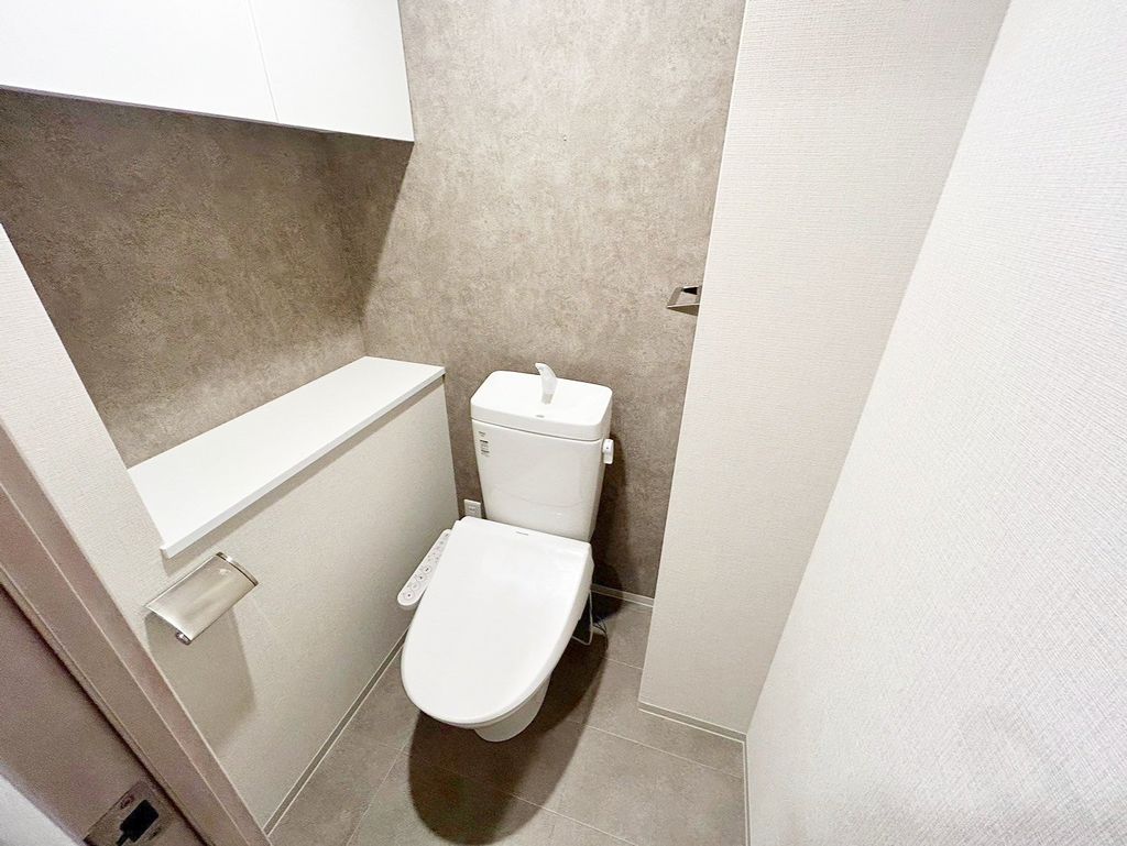 トイレ　トイレ