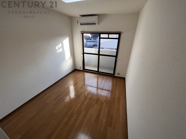 居室・リビング　エアコン付きで初期費用を抑えられます♪