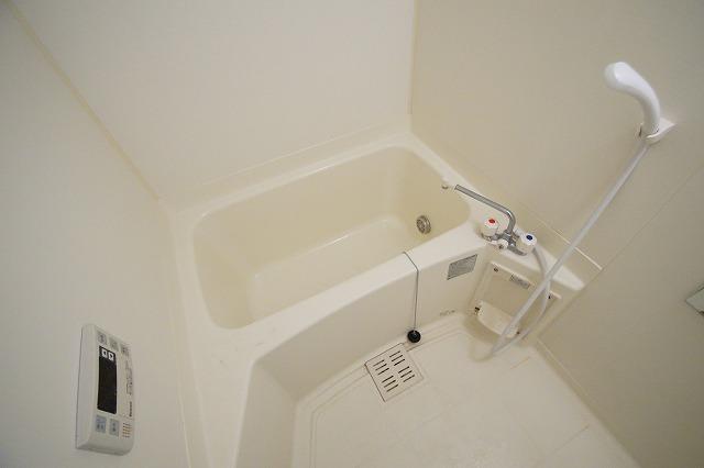 バス・シャワールーム　清潔感のある浴室です！