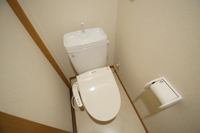 トイレ　清潔感のあるトイレです。