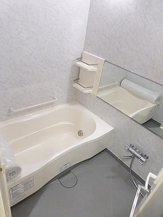 バス・シャワールーム　※別部屋参考写真