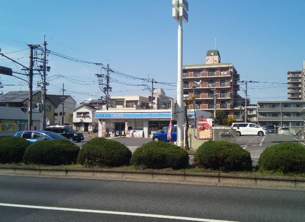 コンビニ　ローソン大分碩田町二丁目店（コンビニ）まで186m