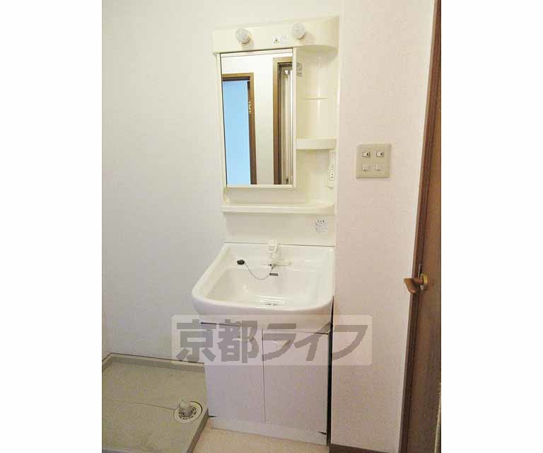 洗面設備　独立洗面台です！