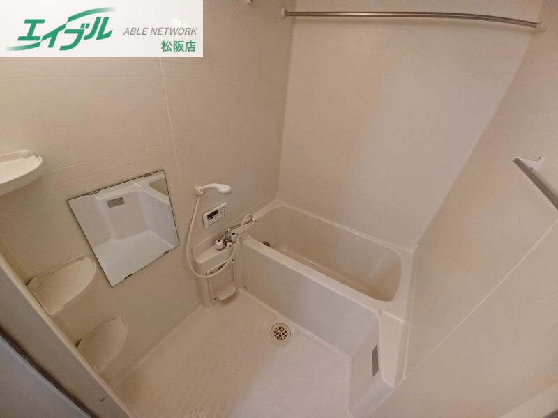 バス・シャワールーム　同物件別室反転タイプ画像