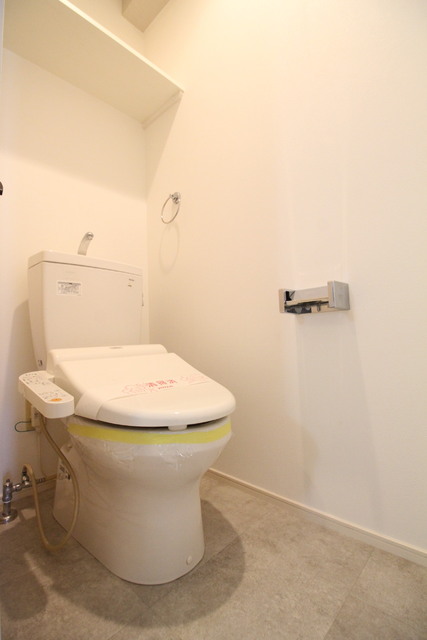 トイレ　洗浄便座設置済み