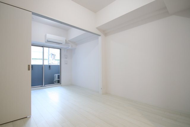 居室・リビング　※別号室の参考写真です