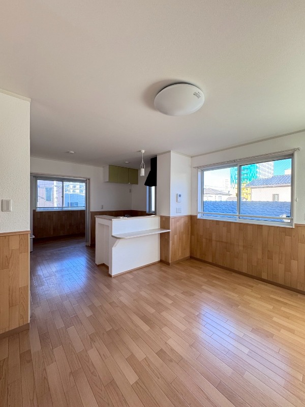 居室・リビング　※別部屋参考写真