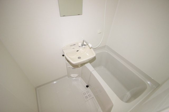 バス・シャワールーム　別号室の写真です