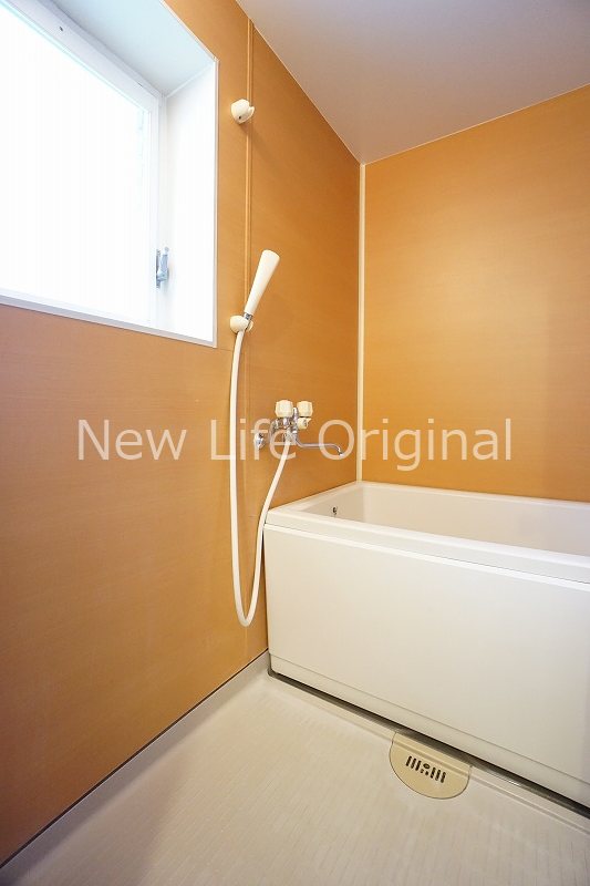 バス・シャワールーム　※同建物他部屋になります。現状優先です。