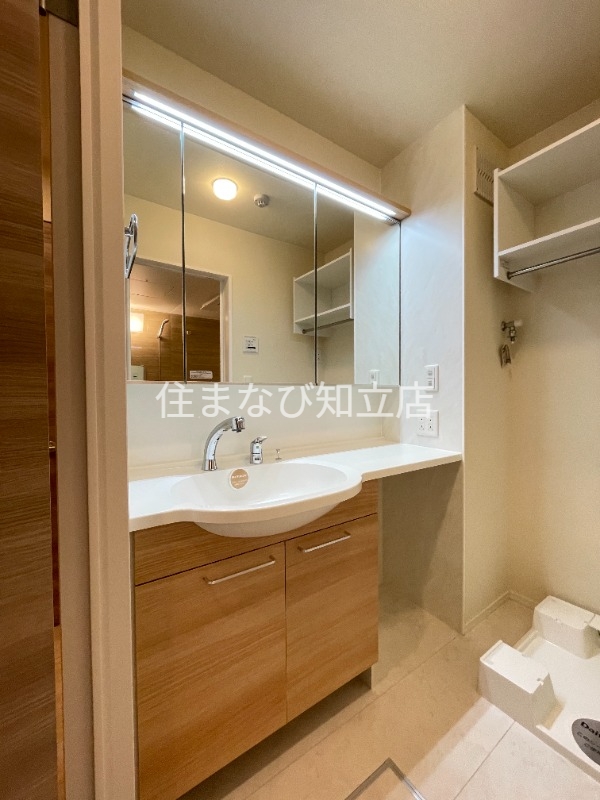 洗面設備　同型別部屋写真