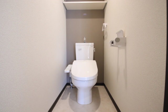 トイレ　※別室の参考写真の為、現況優先です。