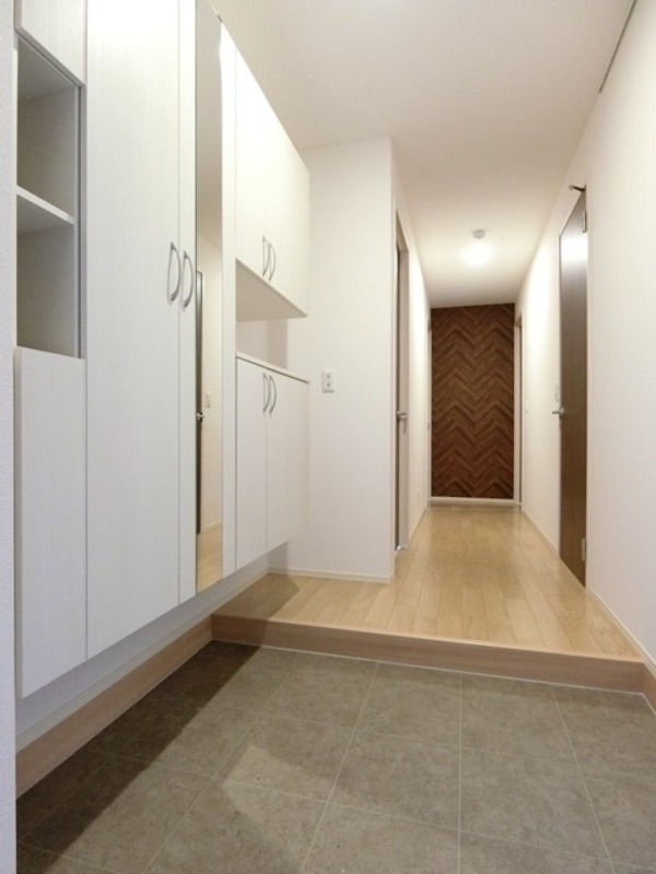 玄関　図面と現状に相違がある場合には現状を優先