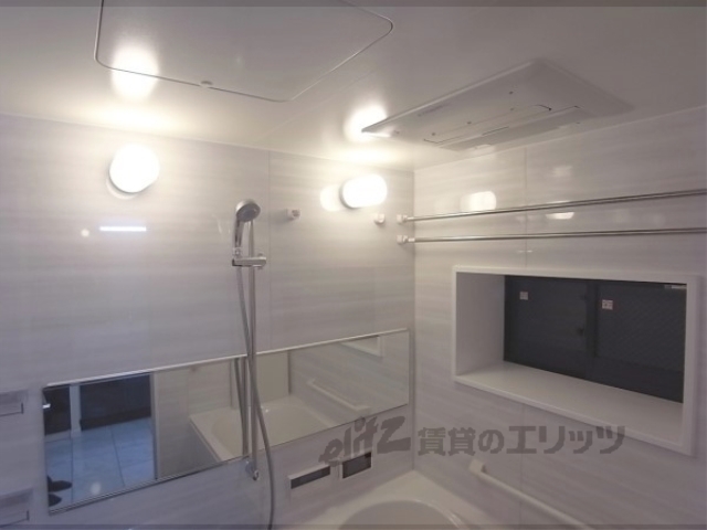 バス・シャワールーム　バス