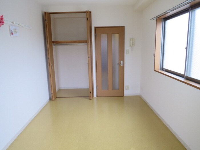 居室・リビング　居室