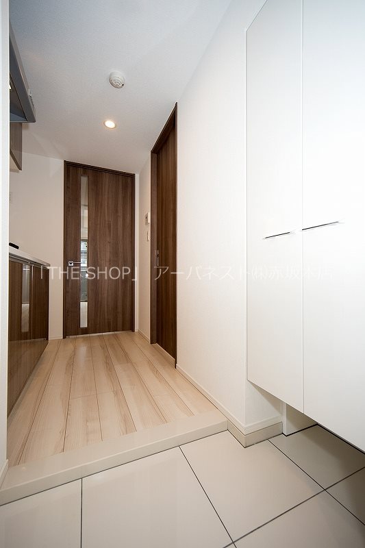 玄関　タイル張りの玄関