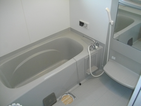 バス・シャワールーム　浴室乾燥機付きで家事効率UP！