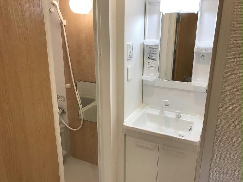 洗面設備　独立洗面台付き