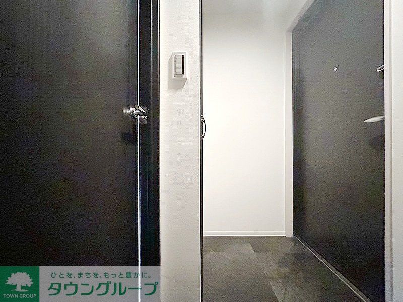 玄関　お部屋探しは株式会社　タウンハウジング　までお気軽にお問合…