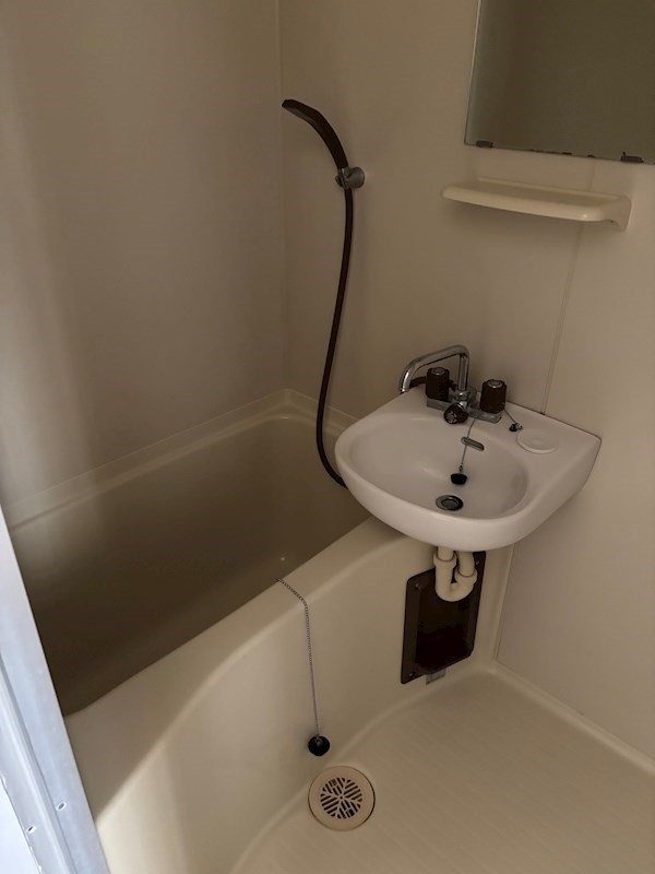 バス・シャワールーム　※別部屋参考写真