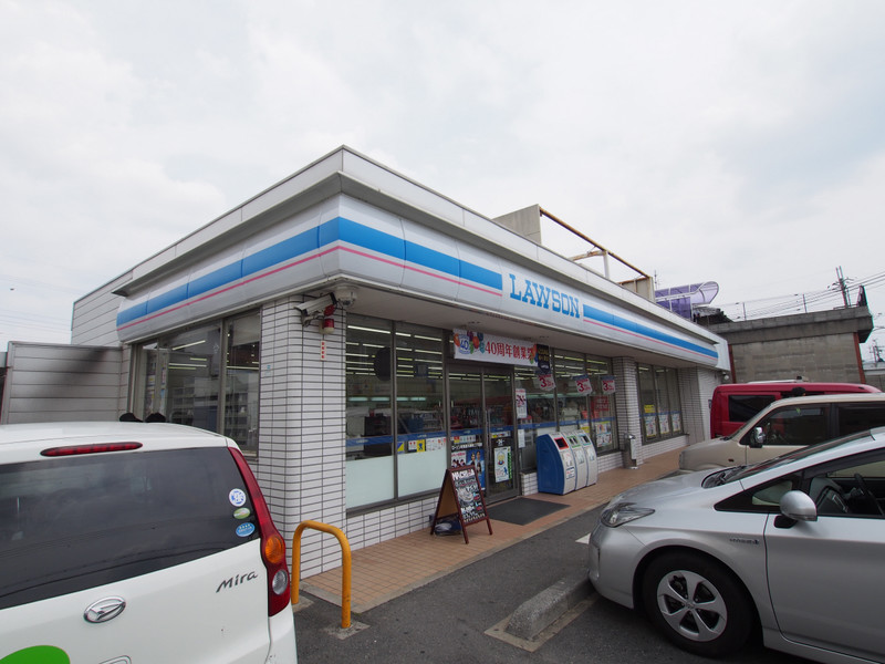 コンビニ　ローソン（コンビニ）まで1000m