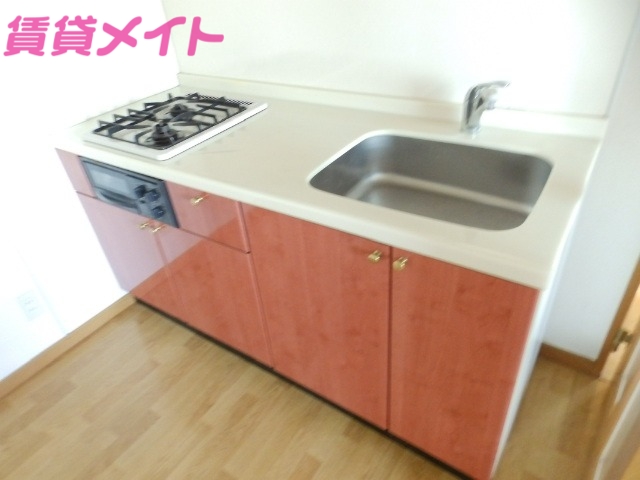 キッチン　別部屋参考写真です