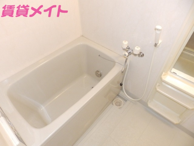 バス・シャワールーム　別部屋参考写真です