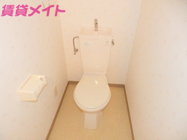 トイレ　別部屋参考写真です