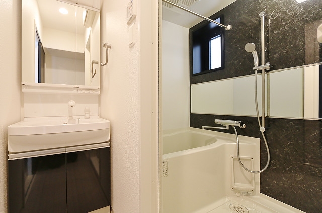 洗面設備　朝の支度はこちらでどうぞ