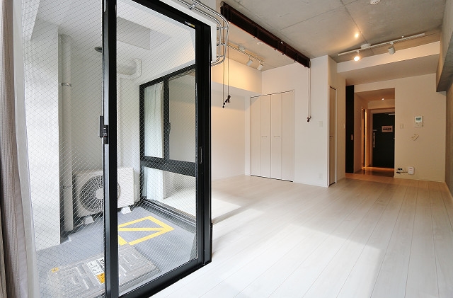 居室・リビング　開放感のあるオシャレな生活空間