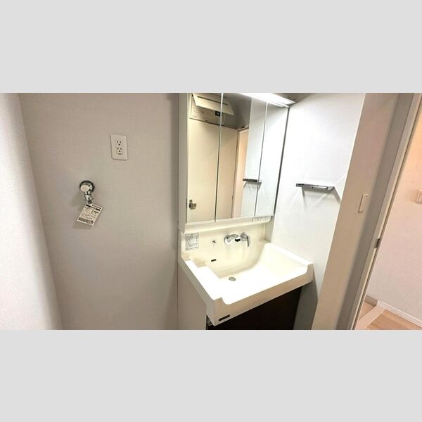 洗面設備　洗面室