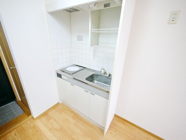 キッチン　※別部屋参考写真です