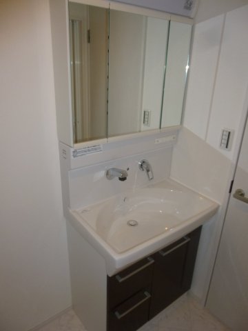 洗面設備　同型モデル