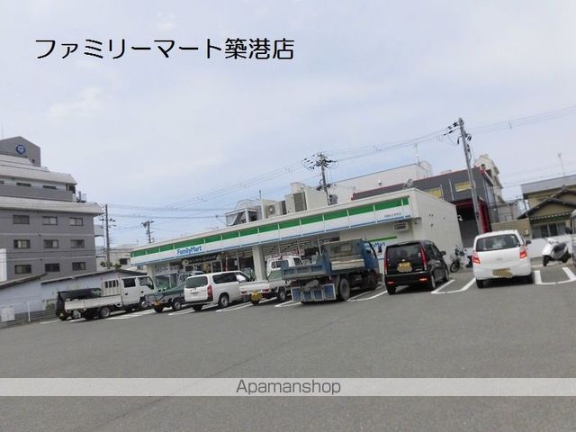コンビニ　ファミリーマート築港店（コンビニ）まで160m