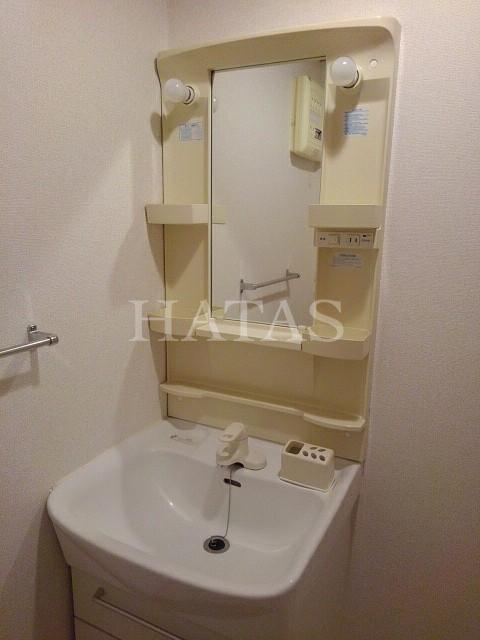 洗面設備　同物件別部屋です。