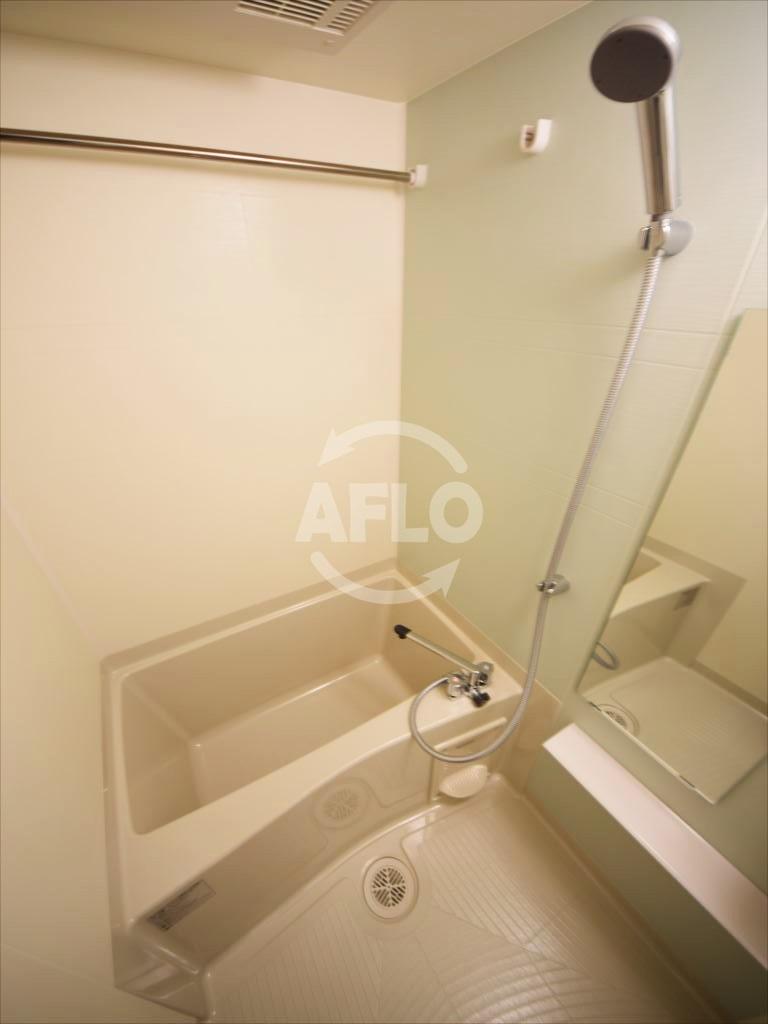 バス・シャワールーム　エステムコート南堀江IIIチュラ　浴室