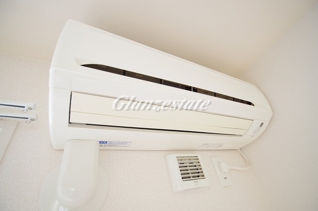 その他設備　☆1年中いつでも快適エアコン☆別部屋