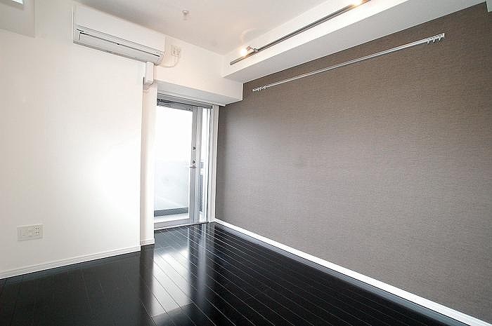 居室・リビング　反転タイプ