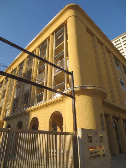 小学校　明石小学校（小学校）まで400m