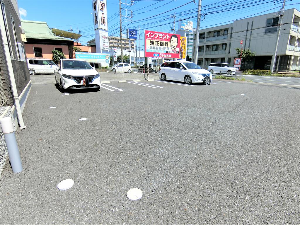 駐車場　2台付無料